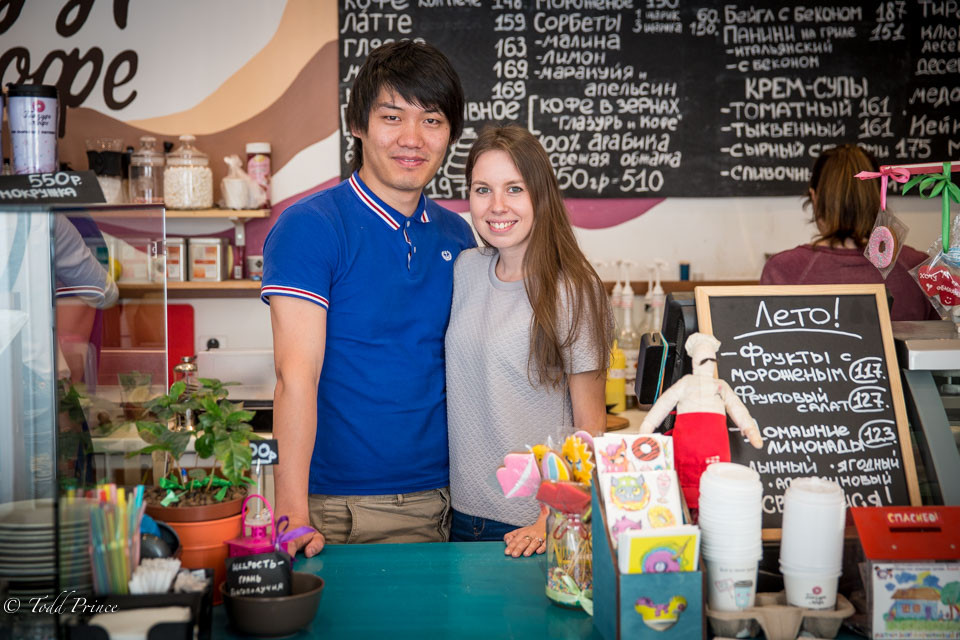 Sasha & Anastasia: Donut Cafe Owners