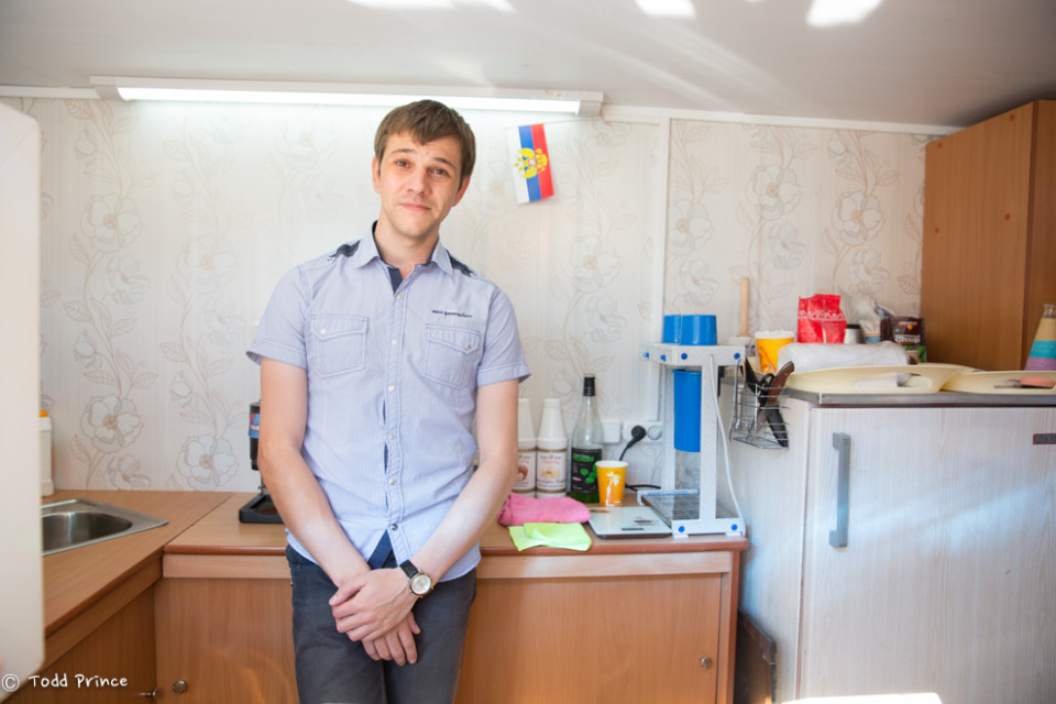 Alexander: North Russia Kiosk Owner